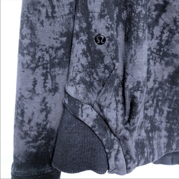 Lululemon - Picture 7 of 8